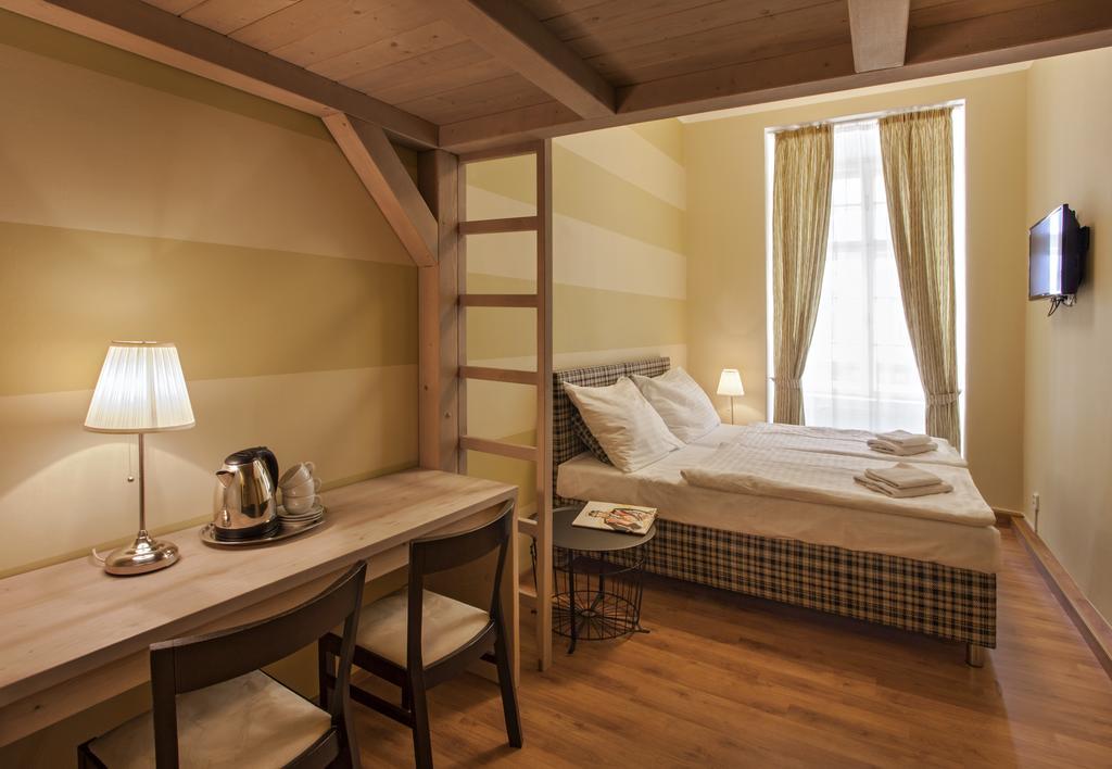 Corto Old Town Hotel