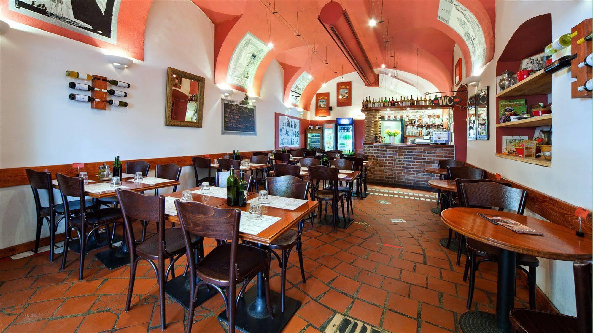 Corto Old Town Hotel 3*