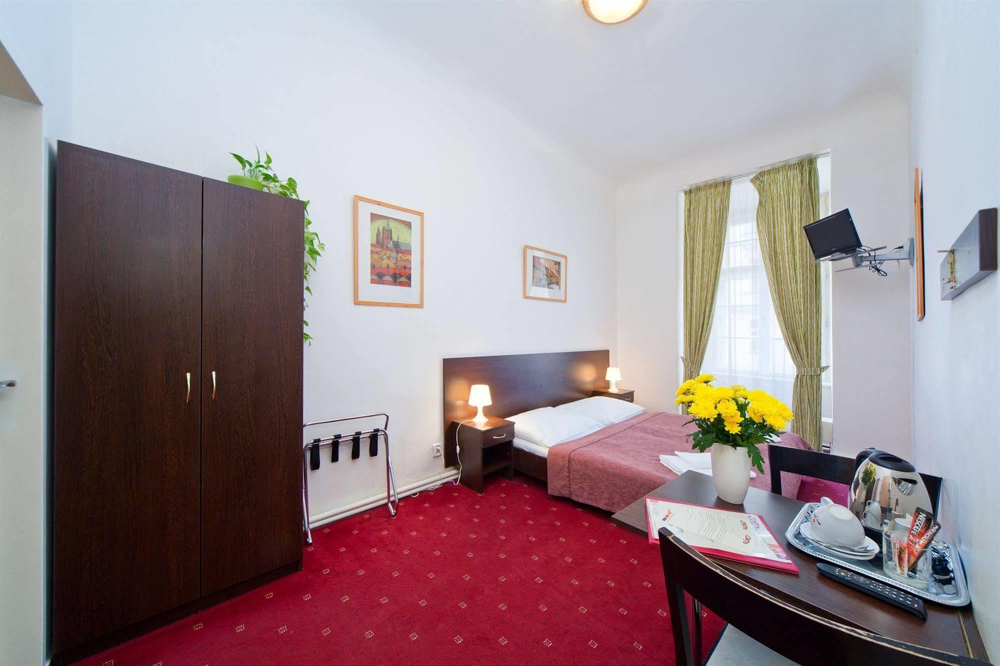 Corto Old Town Hotel